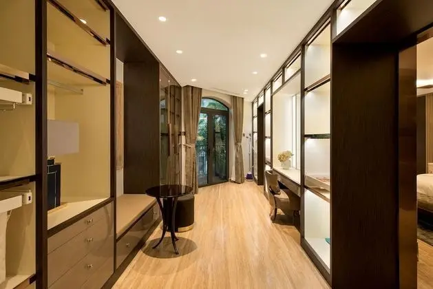 Villa, Göl Manzaralı (Icity Saigon)