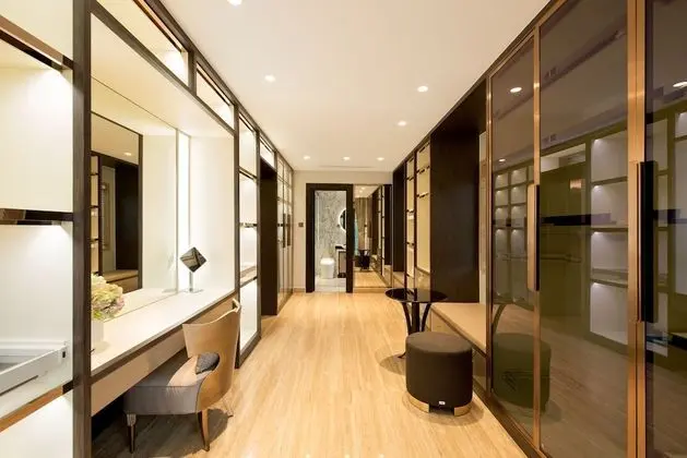 Villa, Göl Manzaralı (Icity Saigon)
