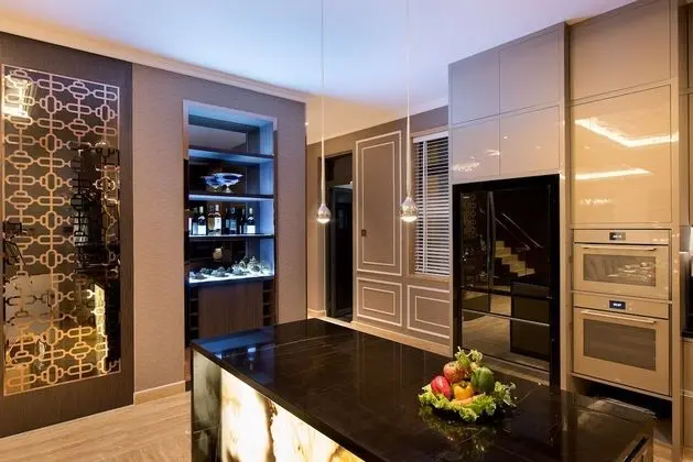 Villa, Göl Manzaralı (Icity Saigon)