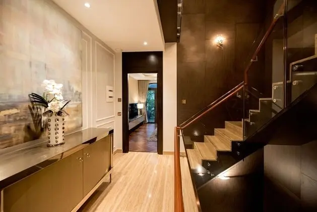 Villa, Göl Manzaralı (Icity Saigon)
