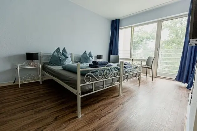 Basic Üç Kişilik Oda