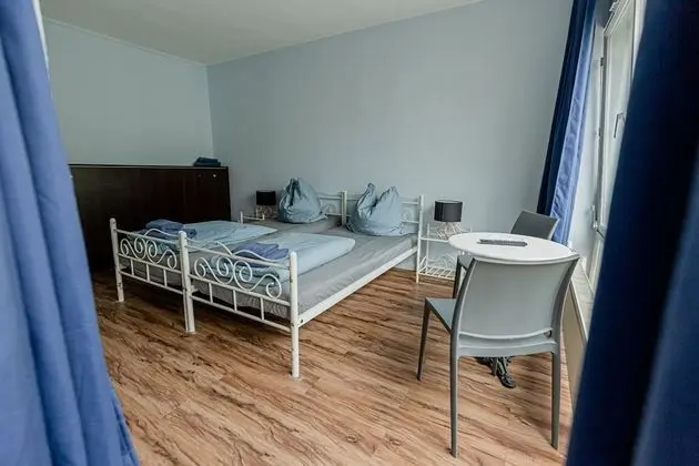 Basic Üç Kişilik Oda