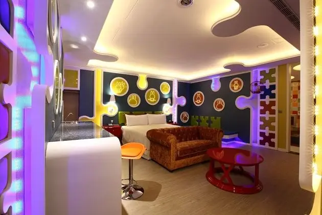 Design Oda (Check-in at 6PM)