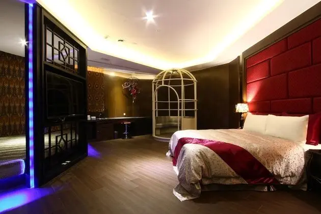 Design Oda (Check-in at 6PM)