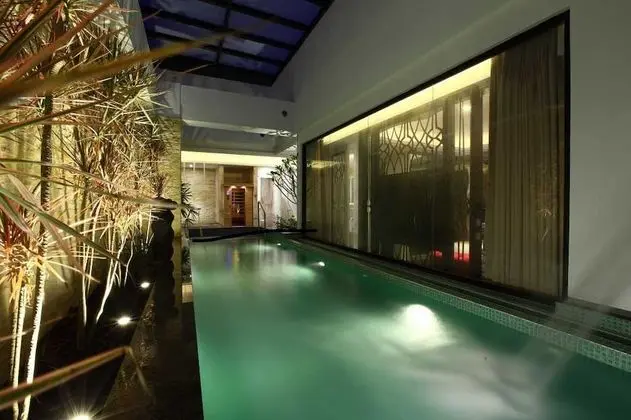 Luxury Tek Büyük Yataklı Oda, 1 Çift Kişilik Yatak, Kişiye Özel Havuzlu (Check-in at 6PM)