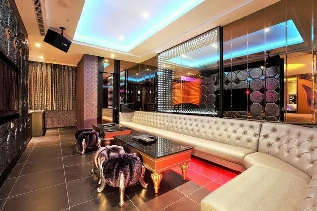 Romantic Oda, Jakuzi (KTV Hours:10:00～24:00;Check-in 6PM)