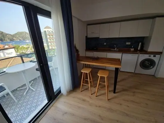 Apartment - 1 Çift Kişilik Yataklı, Deniz Manzaralı, Tam Donanmlı Mutfak - Full Kitchen