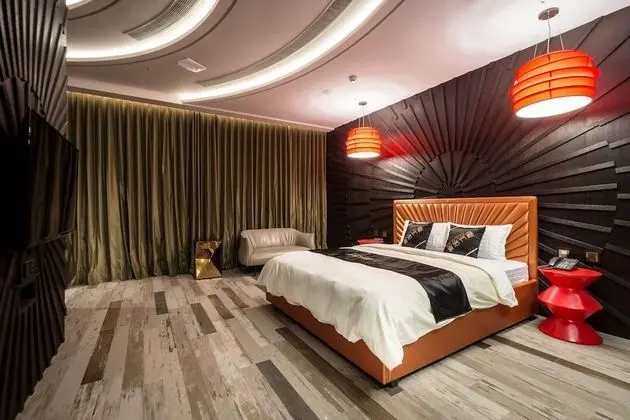 Comfort Tek Büyük Yataklı Oda