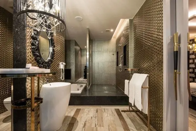 Comfort Tek Büyük Yataklı Oda
