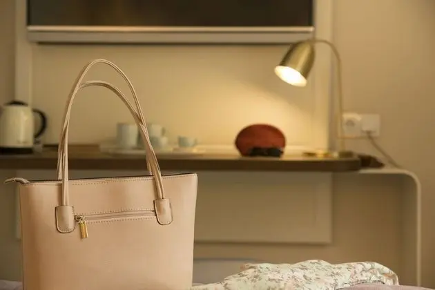 Basic Tek Büyük Yataklı Oda