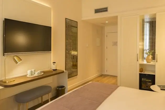 Standard Tek Büyük Yataklı Oda