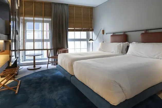 Tek Büyük Yataklı Oda (Custom)