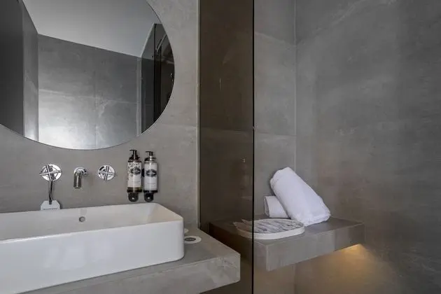 Tek Büyük Yataklı Oda (Custom)