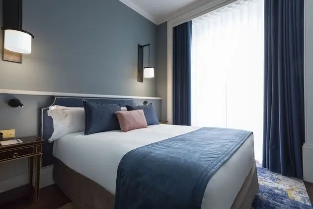 Tek Büyük Yataklı Oda (Original)