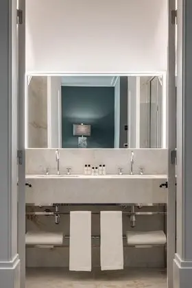 Tek Büyük Yataklı Oda (Original)