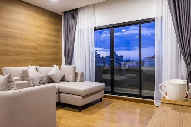 Executive Twin Room with Private Balcony