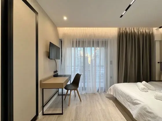 Business Tek Büyük Yataklı Oda