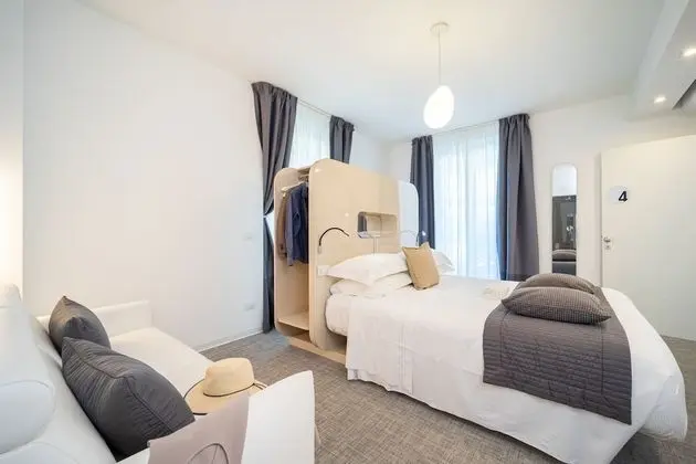 Junior Süit, 1 En Büyük (King) Boy Yatak ve Çekyat, Teras, Havuz Manzaralı