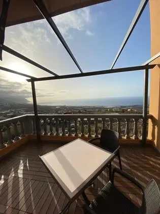 Büyük Yataklı Tek Kişilik Oda