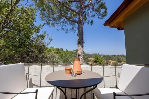 https://images.odamax.com/img/1024x768/odamax/image/upload/Ida_Trio_202506181817239_4.jpg