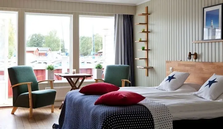 Superior Tek Büyük Yataklı Oda, Göl Manzaralı