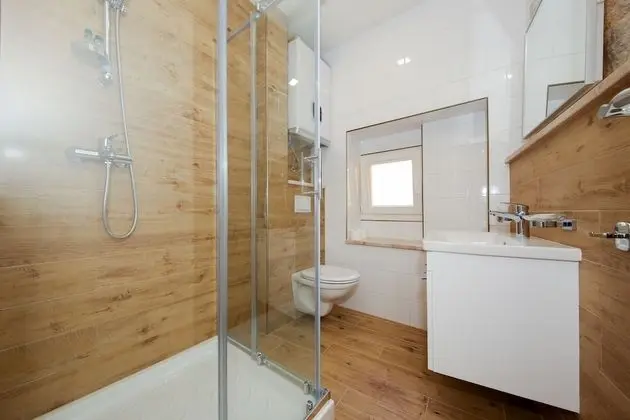 Family Oda, Özel Banyo