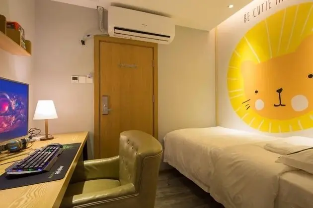 Tek Kişilik Oda, Ortak Banyo