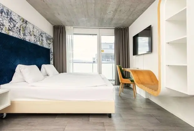 Business Oda, Balkon