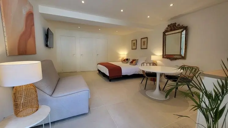 Deluxe Stüdyo Süit