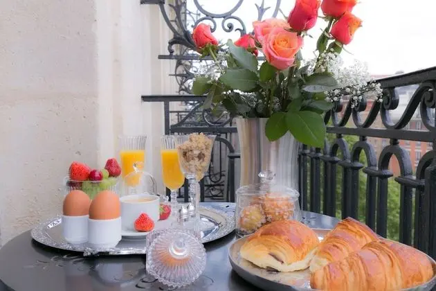 Tek Büyük Yataklı Oda, Balkon