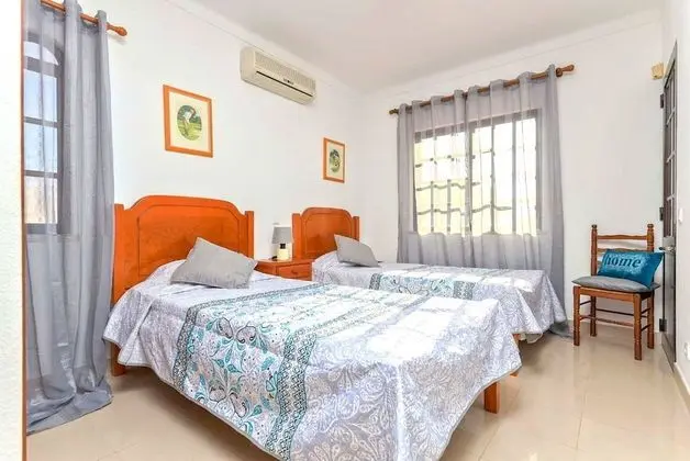 Villa, 4 Yatak Odası, Balkon