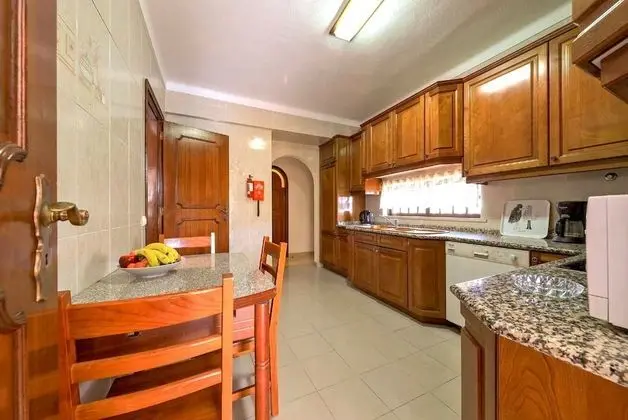 Villa, 4 Yatak Odası, Balkon