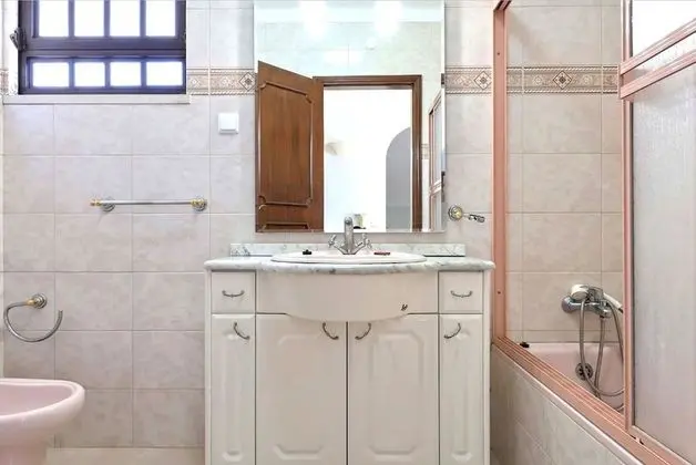 Villa, 4 Yatak Odası, Balkon