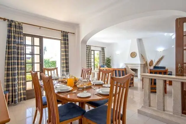 Villa, 4 Yatak Odası, Balkon