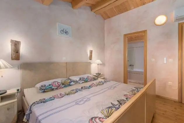 Ev, 2 Büyük (Queen) Boy Yatak