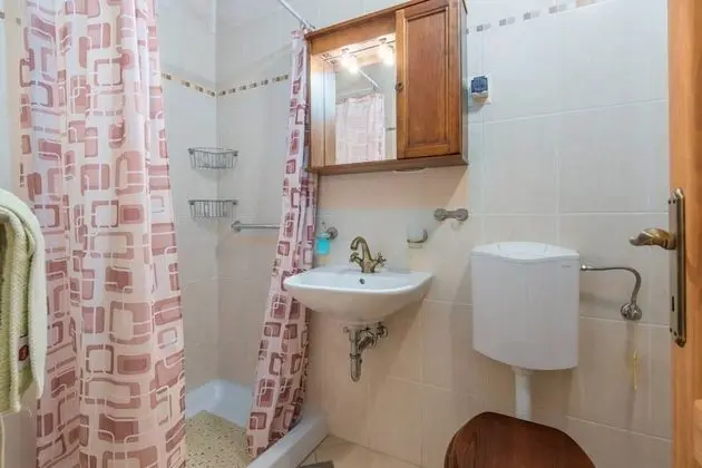 Ev, 2 Büyük (Queen) Boy Yatak