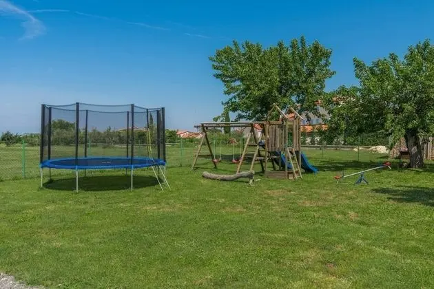 Ev, 2 Büyük (Queen) Boy Yatak