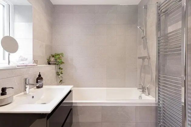 Ev, Özel Banyo (4 Bedroom Townhouse No 64)