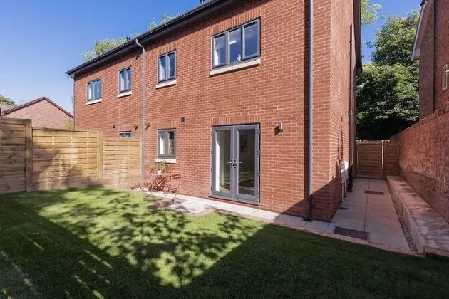 Ev, Özel Banyo (4 Bedroom Townhouse No 64)