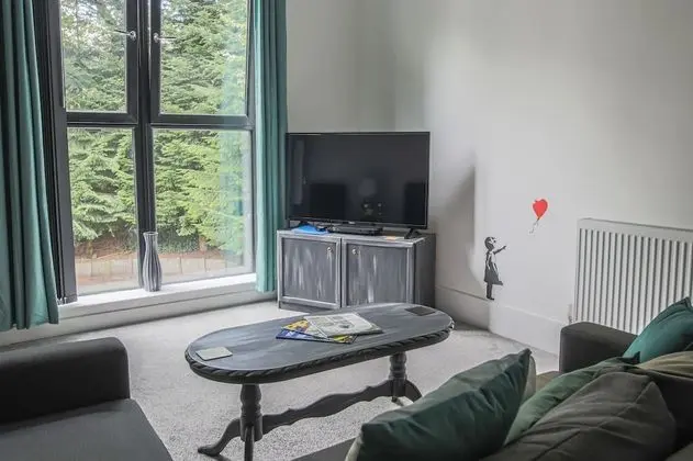 Apart Daire, Özel Banyo, Bahçe Manzaralı (Dark -3 bedroom 1st Floor)