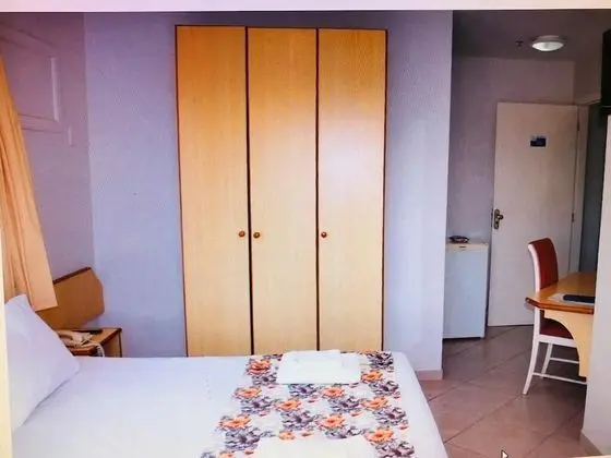 Economy Tek Büyük Yataklı Oda