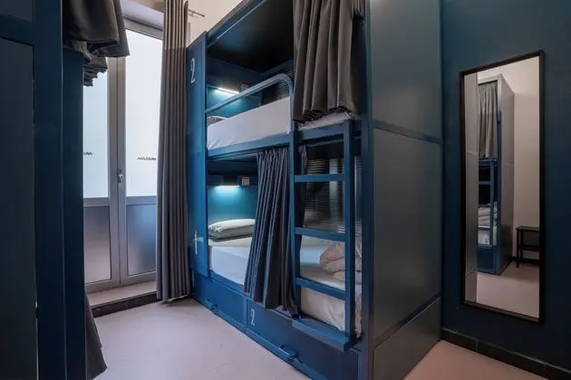 Dört Kişilik Oda (4 single beds)