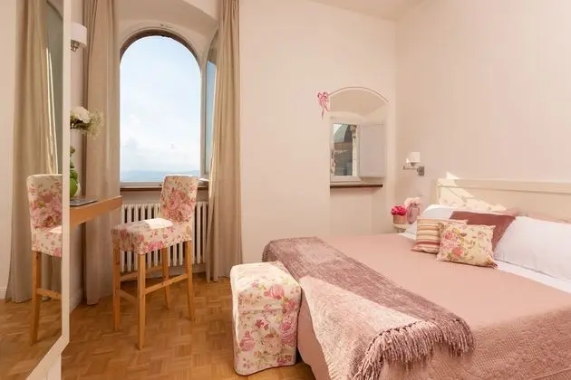 Panoramic Tek Büyük Yataklı Oda, Bahçe Manzaralı