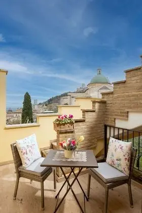 Panoramic Tek Büyük Yataklı Oda, Bahçe Manzaralı