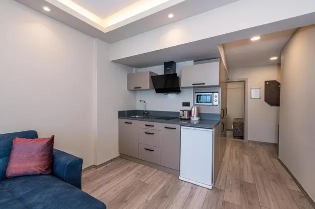 Suite, Havuz veya Bahçe Manzaralı, Balkonlu