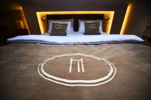 Basic Tek Büyük Yataklı Oda