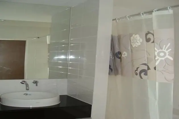 1-Bedroom Apartment
