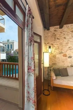 Apart Daire, 1 Yatak Odası, Havuz Manzaralı