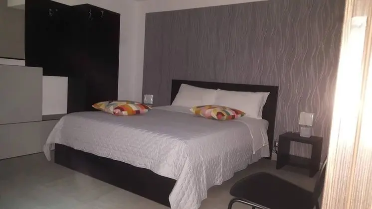 Tek Büyük Yataklı Oda, 1 Çift Kişilik Yatak