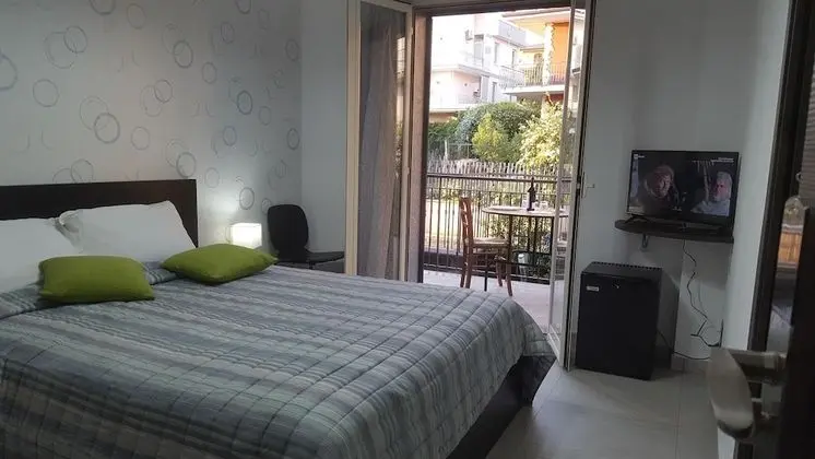 Tek Büyük Yataklı Oda, 1 Çift Kişilik Yatak